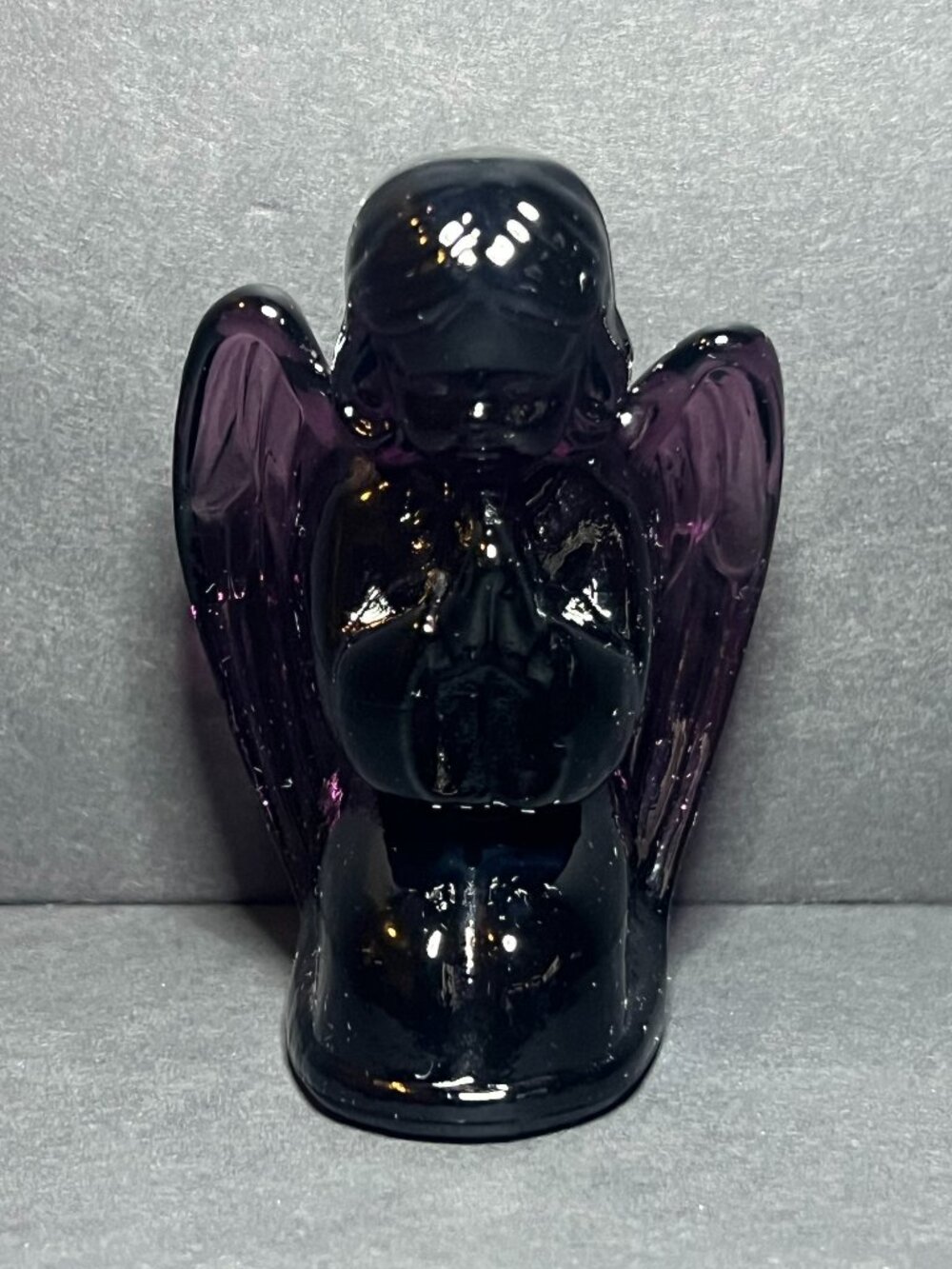 Vintage 1970s Mosser Amethyst Glass Praying Kneeling Angel Girl Figurine 3.5"